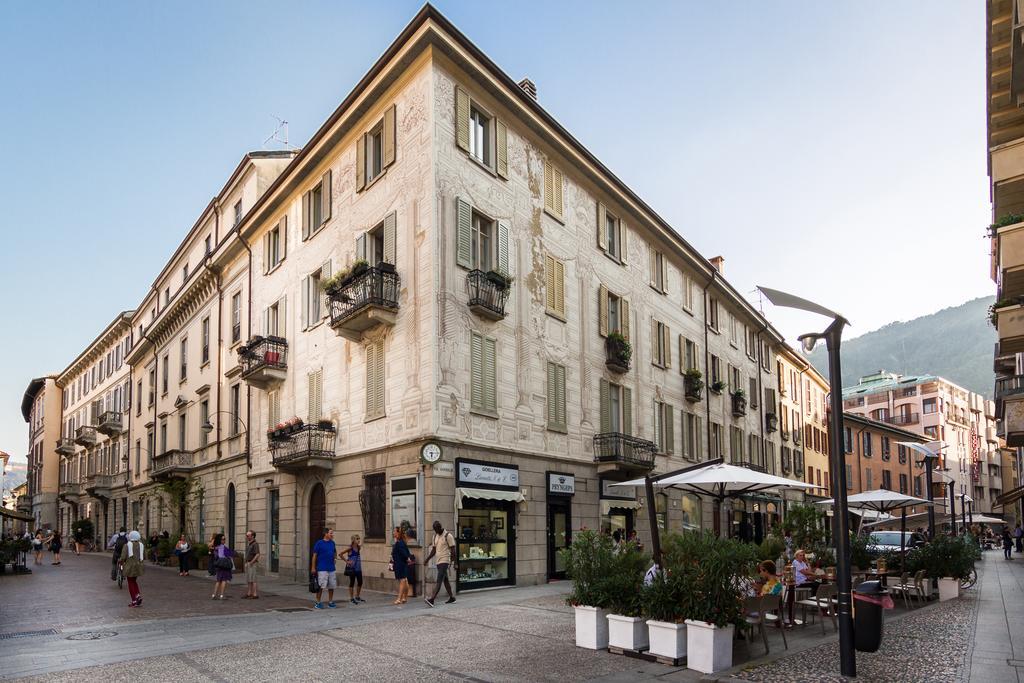 Como Design Apartment - byMyHomeinComo Exterior foto